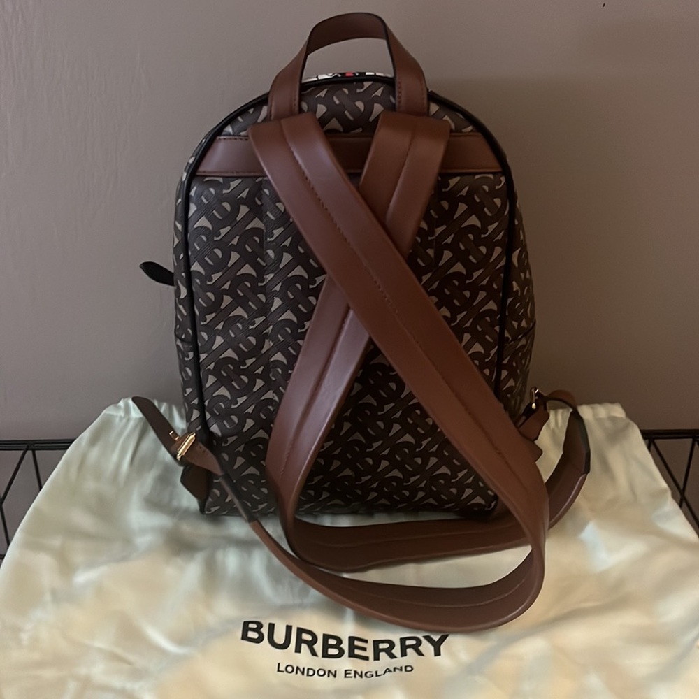 Burberry backpack - Picture 2 of 2